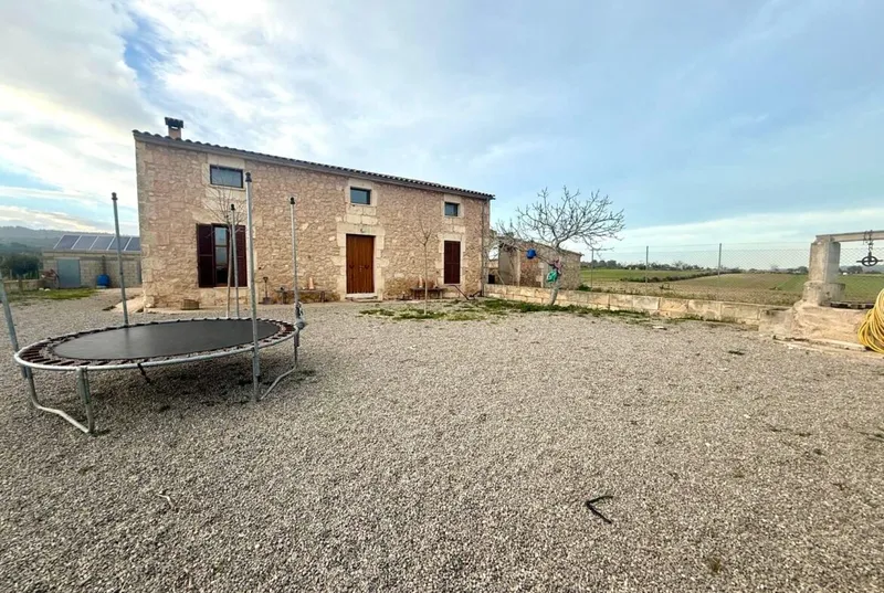 Country estate between Vilafranca and Manacor — photo 1