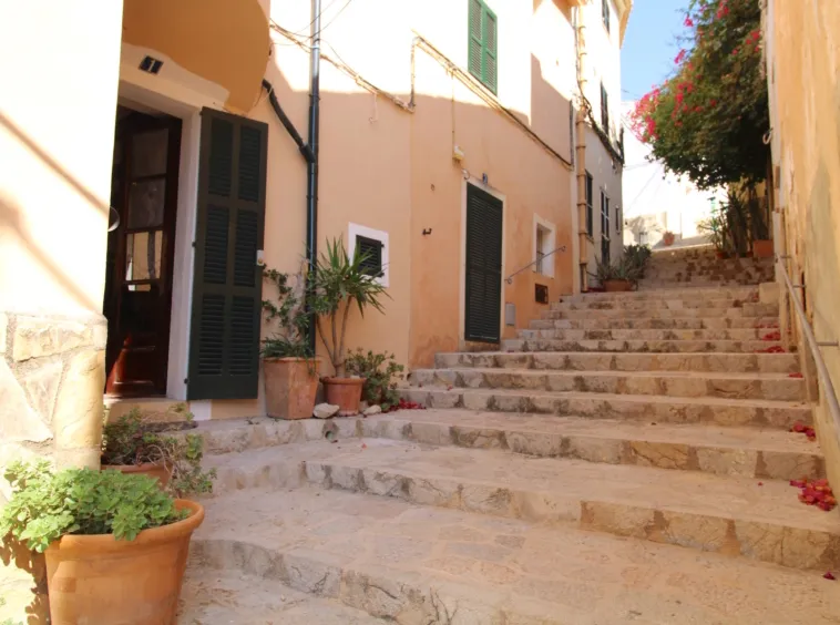 Ref.2465C – Andratx – Charming, traditional Mallorcan village house — photo 1