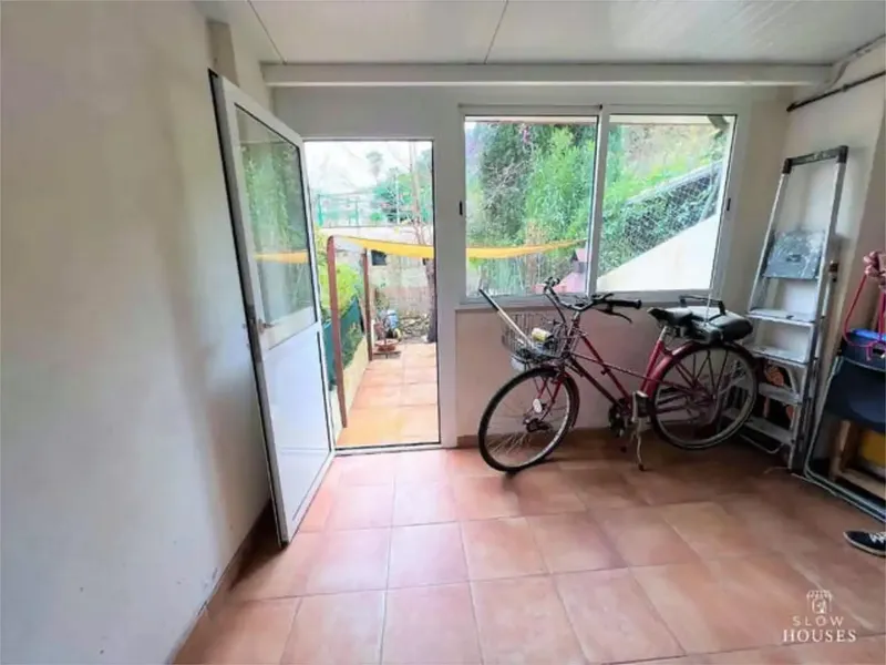 Esporles. Stone village house, renovated with great character, with a facade on a small and beautiful pedestrian stone street and another on a road with easy access for unloading. — photo 9