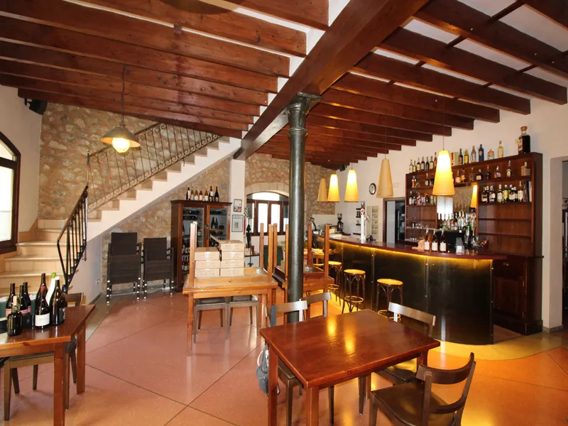 Mediterranean restaurant in Vilafranca — photo 4