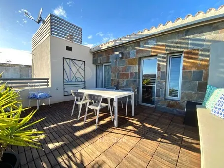 Modern top floor apartment with terrace in Sant Llorenç — photo 2