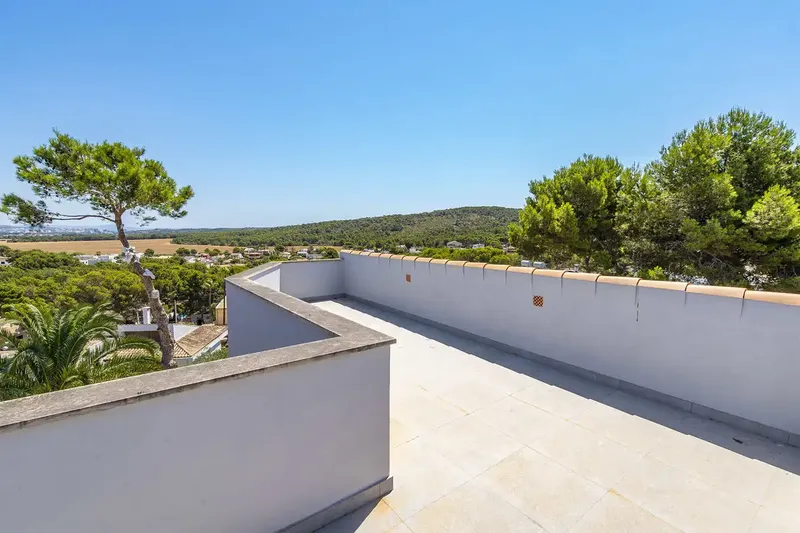 Newly built chalet in El Toro, third line to the sea with southeast orientation — photo 9