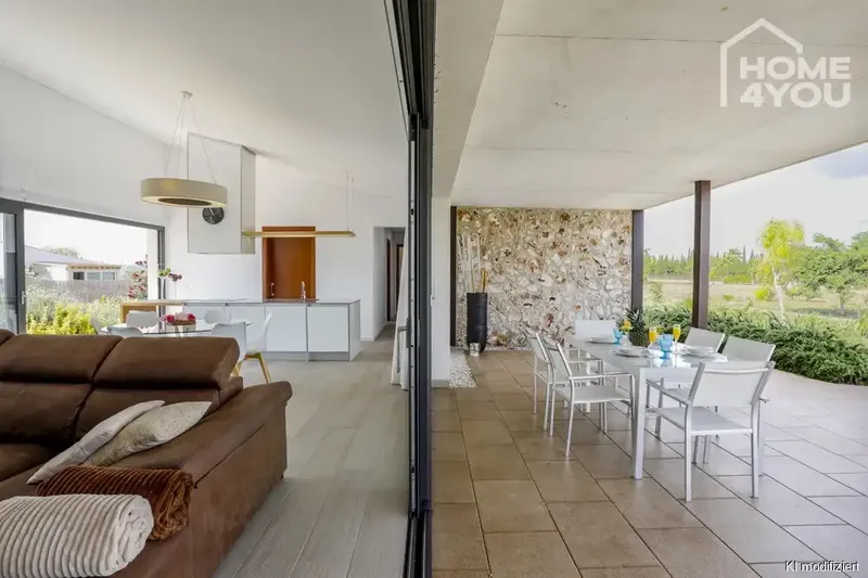 Mediterranean finca with ETV license, panoramic pool and guest house on a 24,000 m² plot — photo 4