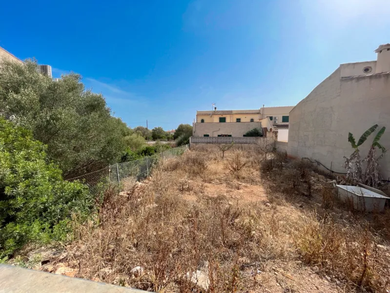 Plot with exclusive construction project in S'Estanyol –... — photo 1