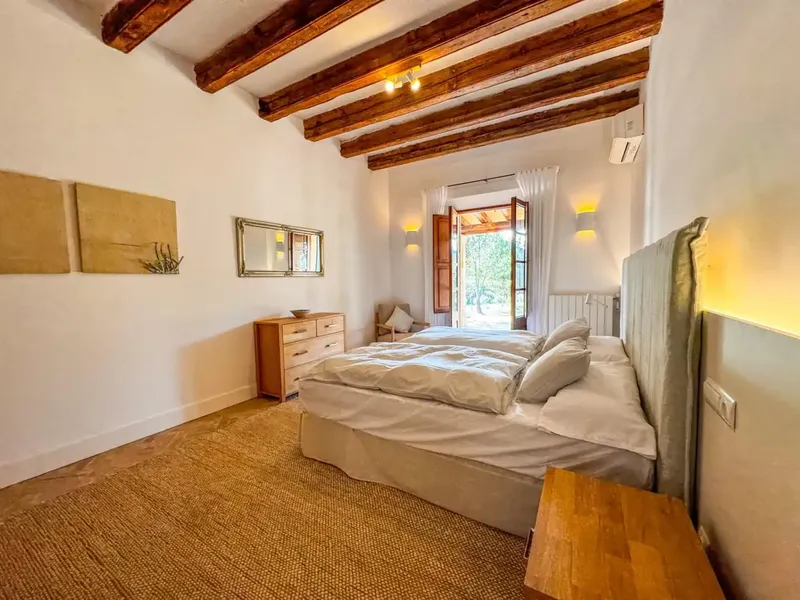 Exclusive finca in Campanet: 182,000 m² of pure nature, luxury and relaxation — photo 10