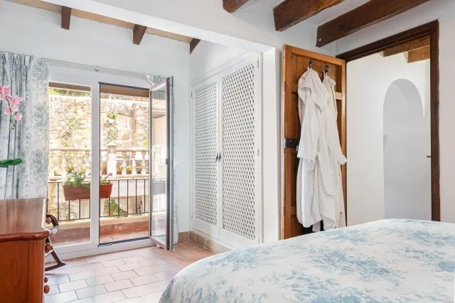 Authentic town house with outdoor living for sale in Pollensa, North Mallorca — photo 8