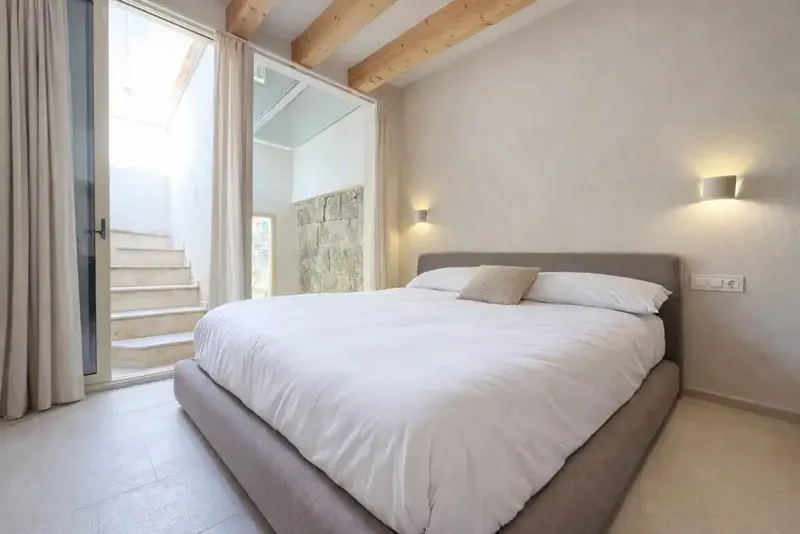 Charming completely renovated three-story house in the center of Sa Pobla — photo 4