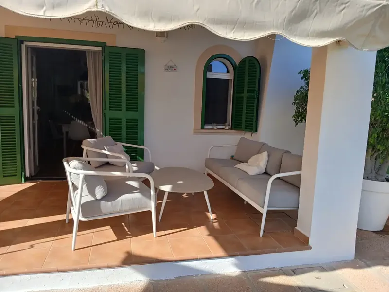 Beautiful detached house with pool, from October to May. Air conditioning, heating, fireplace, large garden — photo 1
