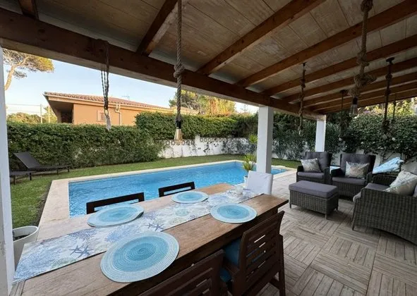 Detached house in El Toro, Calvià — photo 1