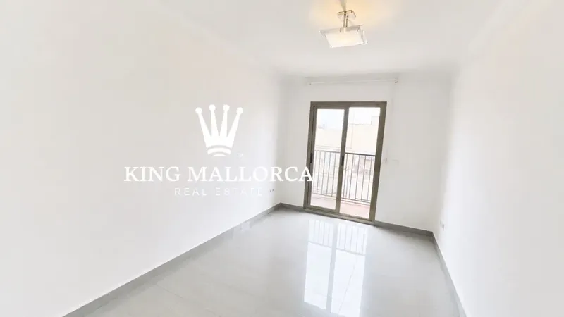 Bright and spacious family apartment of 129 m², 4 bedrooms, 2 bathrooms, 84 m² rooftop terrace in Pere Garau – Palma — photo 2
