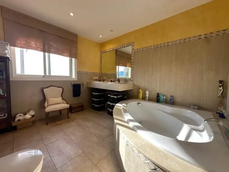 Discover this beautiful semi-detached house in the heart of the charming village of Calvià — photo 11