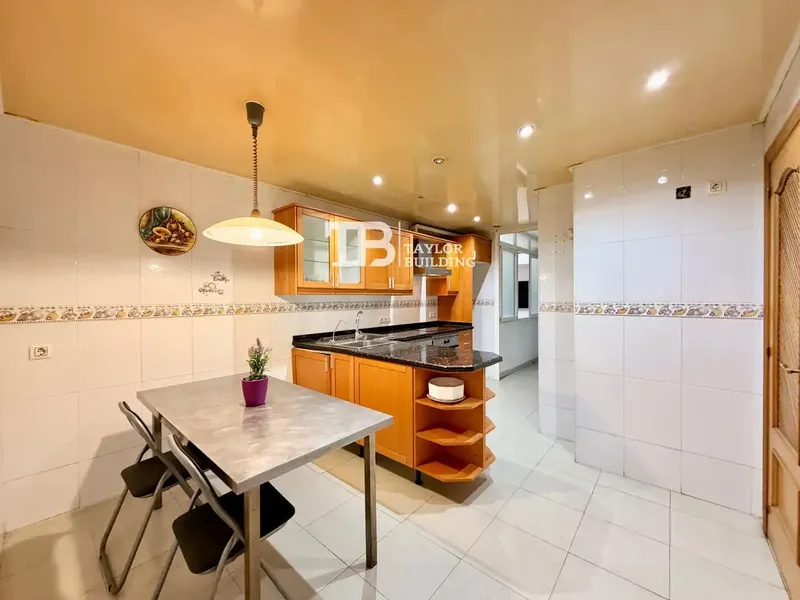 Apartment for sale in Palma de Mallorca, Balearic Islands, in the S’Escorxador area. A spacious and functional home with 153.00 m2 — photo 10