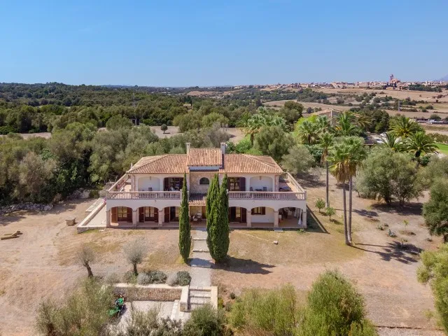 Magnificent country house with sea views for sale in Muro, Mallorca — photo 1