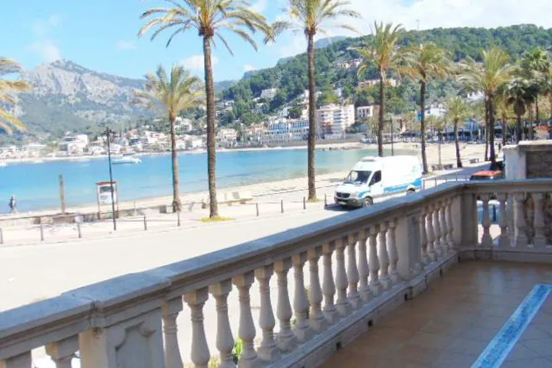 Port de Sóller – First line manor house with beach access — photo 1