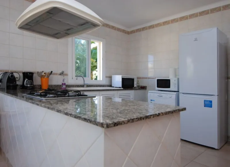 Villa in a quiet street in Cala Llombards with beautiful views to the sea — photo 7