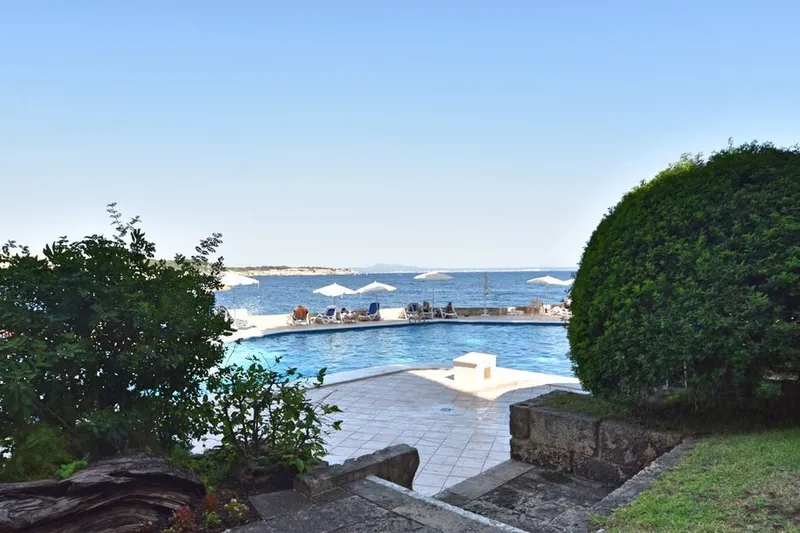 Beautiful sea view apartment in Cas Català — photo 12