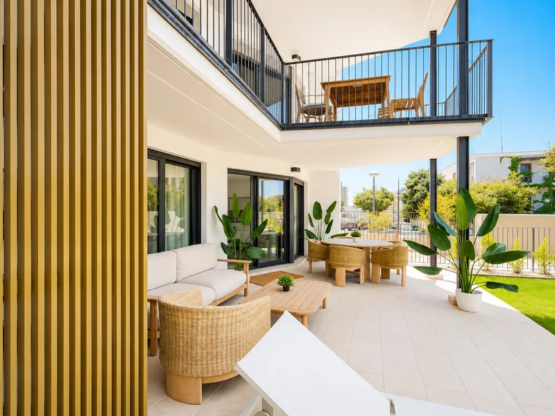 New modern apartment with garden near the beach in Palmanova — photo 10