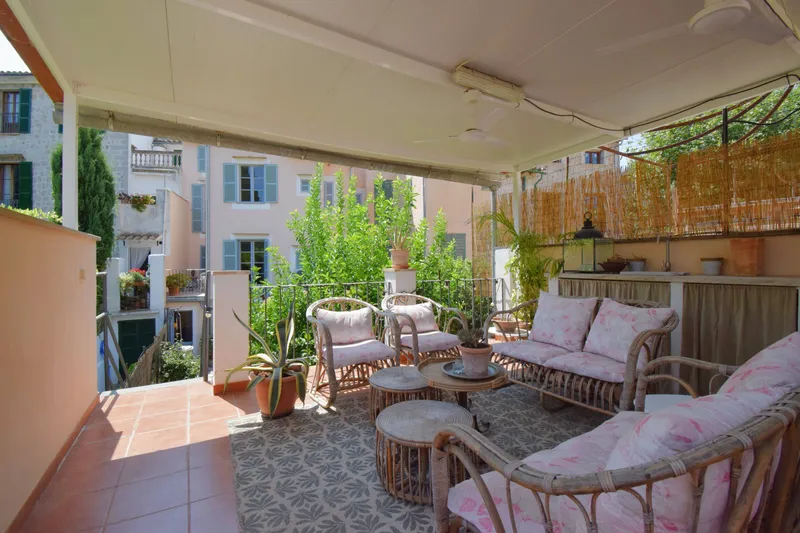 Wonderful townhouse with large patio and terrace just steps from the centre of Sóller — photo 4