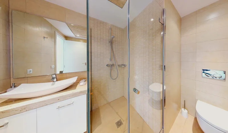 Quiet detached house with sea views — photo 12
