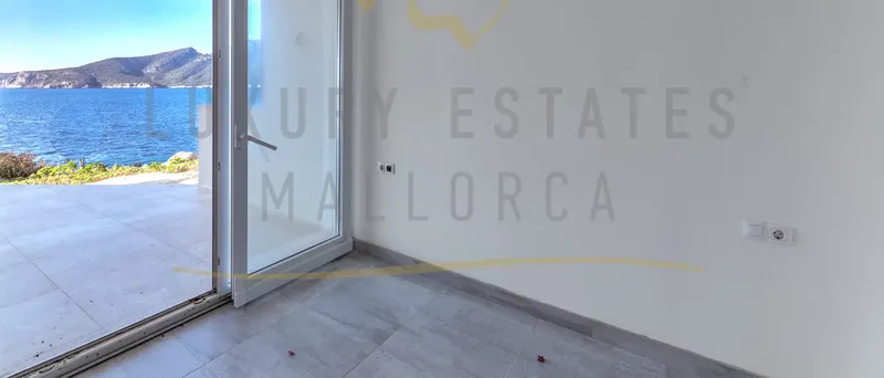 Fantastic modern new build ground floor apartment in Sant Elm in first sea line — photo 8