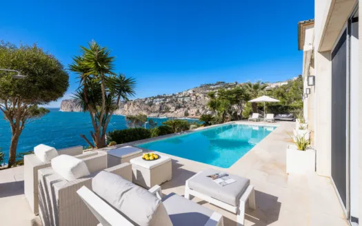 Exclusive villa on the first sea line in Port d'Andratx — photo 5