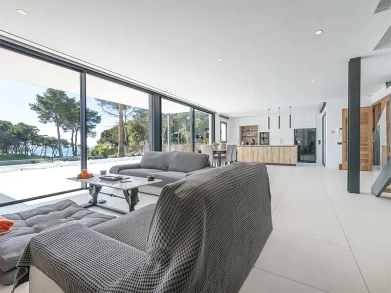 New modern villa on the first sea line in Puig de Ros — photo 9