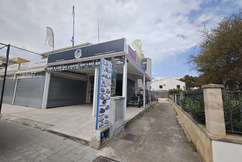 Commercial premises in Puerto de Alcudia — photo 2