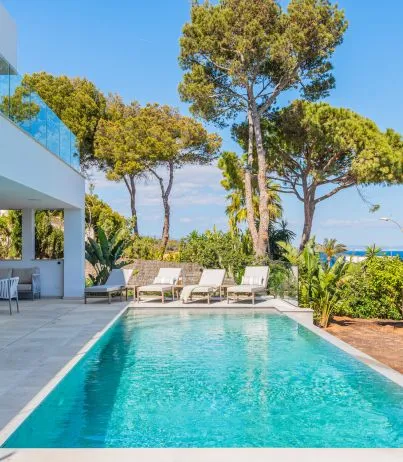 The beauty of simplicity - Design villa with sea views in Sol de Mallorca — photo 1