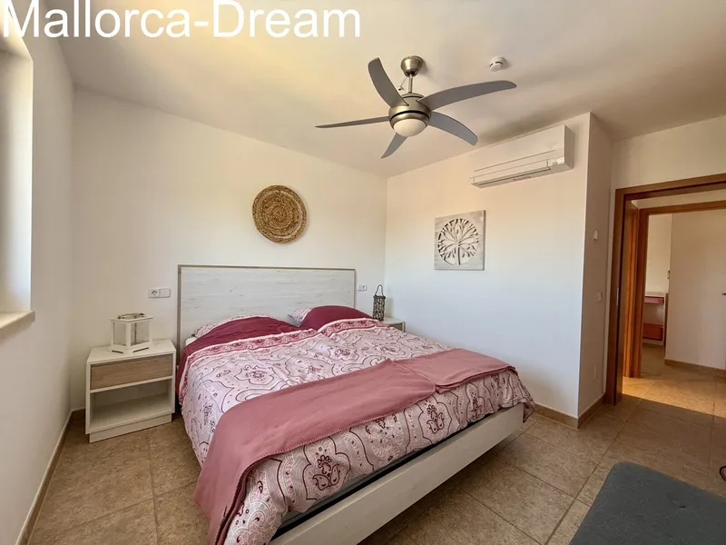 Cala Mandia: Exclusive Penthouse with Sea Views and Private Rooftop Terrace – Just a Short Walk from the Beach — photo 6