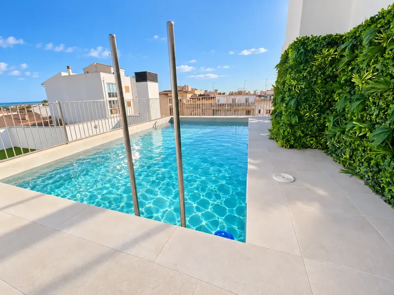No calls, message only!!!!!! Available at the end of September — viewings can only be arranged from that date — photo 2