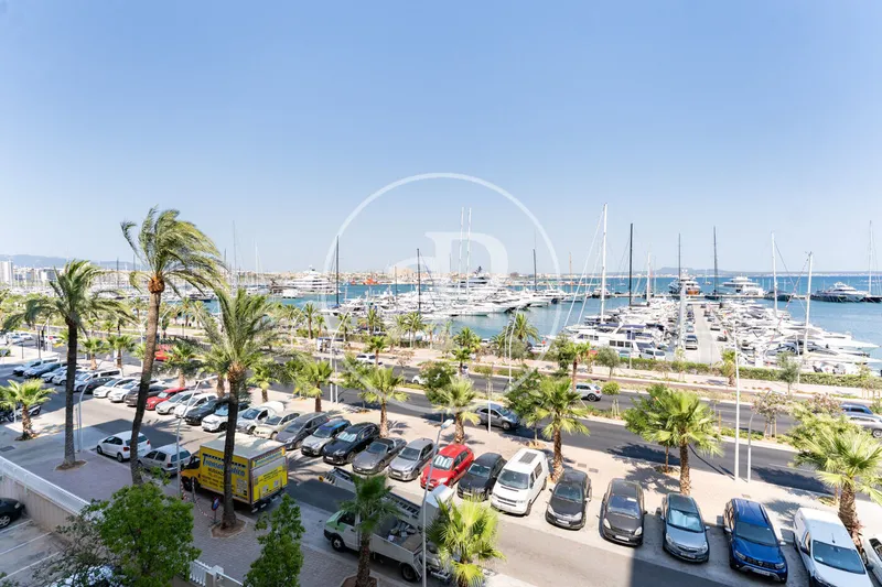 Apartment for sale with terrace and sea views on Paseo Marítimo — photo 5