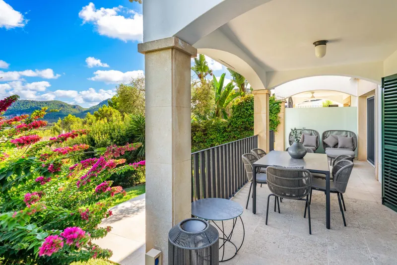 Quietly located garden apartment in exclusive residential complex — photo 1
