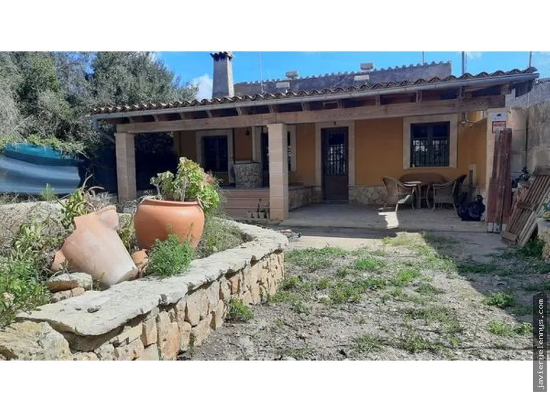 Rental of independent house or villa on Calle Nou — photo 1