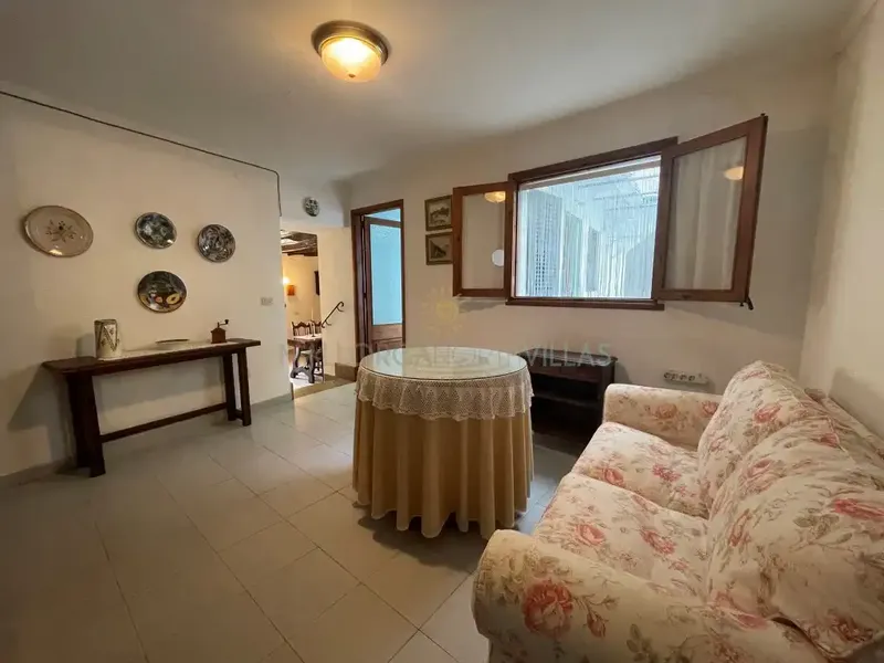 Discover the authentic Mallorcan charm with this village house in Pollença, located in a privileged location next to the iconic Pont Roma — photo 8