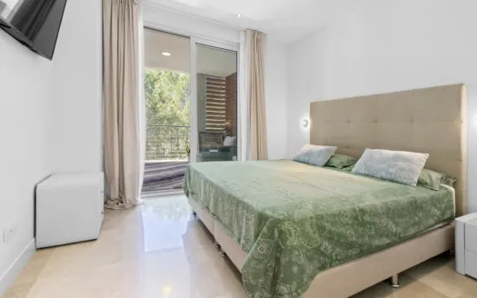 Exclusive penthouse for sale in Bendinat in a prime location — photo 12