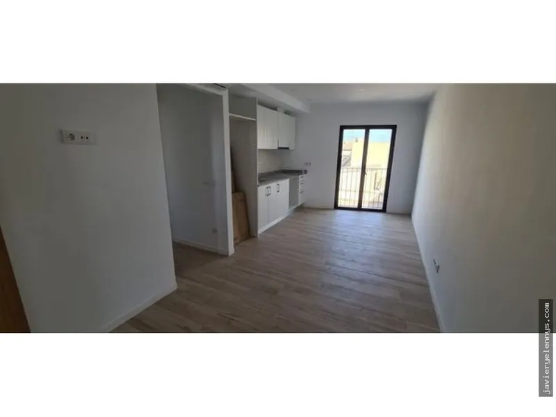 Apartment for rent in Ronda del Port — photo 2