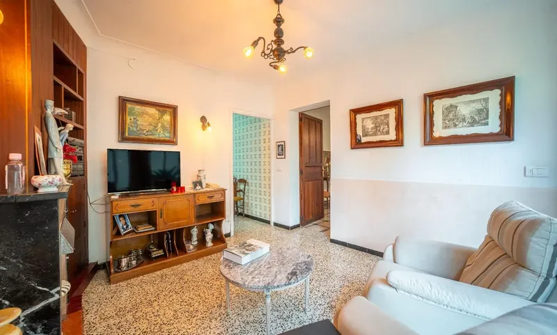 Exclusive property in Los Molinos urbanization — photo 3