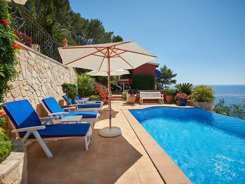 2-Apartment Villa with Holiday Licence for Sale in Port Andratx — photo 3