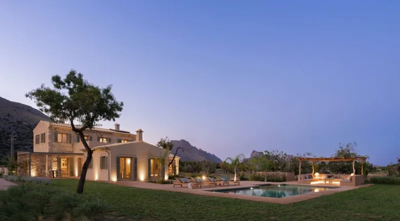 Pollensa Stunning new yet traditionally styled property with Scenic Views — photo 1