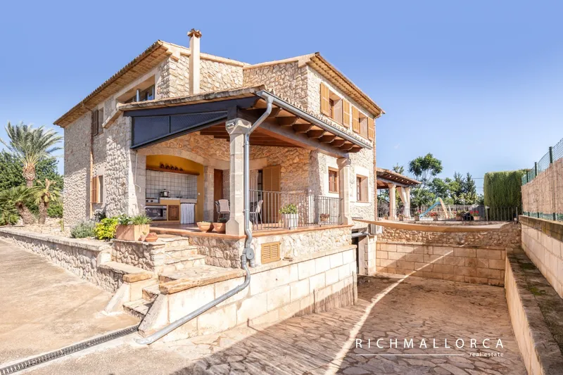 Elegant Mallorcan Home with Patio, Views and Pool — photo 5