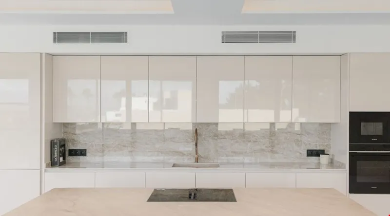 Contemporary three-bedroom designer villa with infinity pool in Palma — photo 6