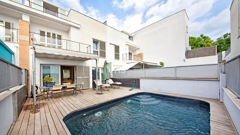 Townhouse for sale in Son Moix — photo 1