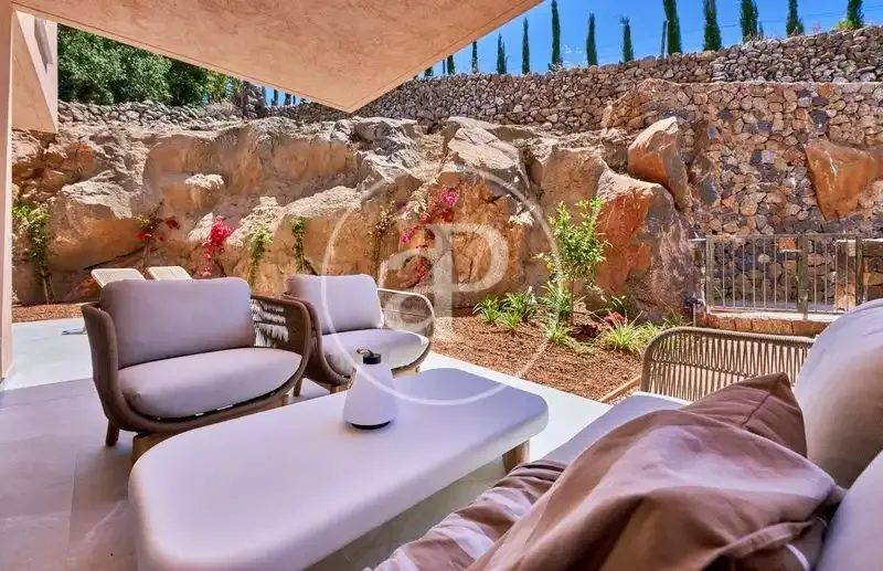 Authentic Mallorcan Design and Spacious Common Areas with Pool — photo 6