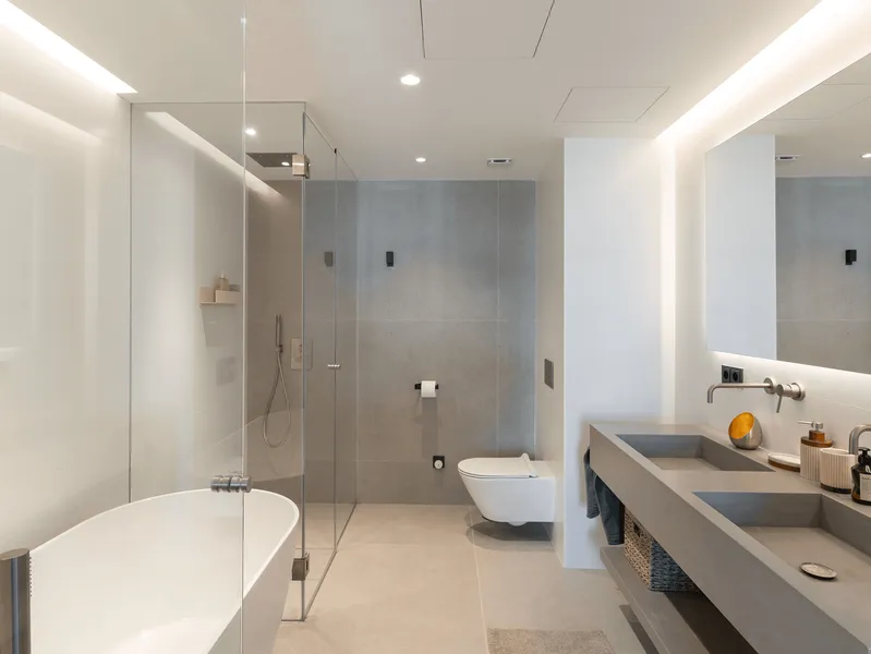 Modern 2-bedroom apartment with terrace in Nou Levant — photo 9