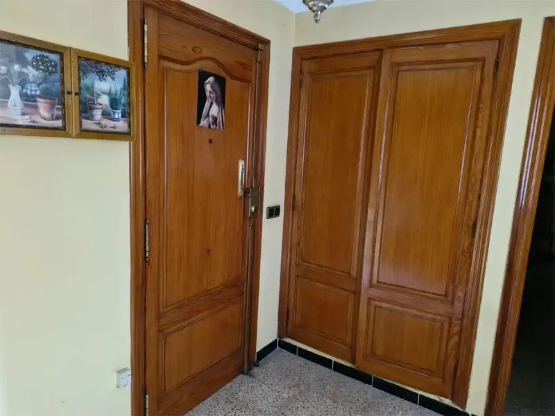 Maravilloso piso de 128m2 construidos con dos magnificas terrazas con privacidad y porche cubierto de 15m2. Dispone de 4 dormitorios, dos ba — photo 1