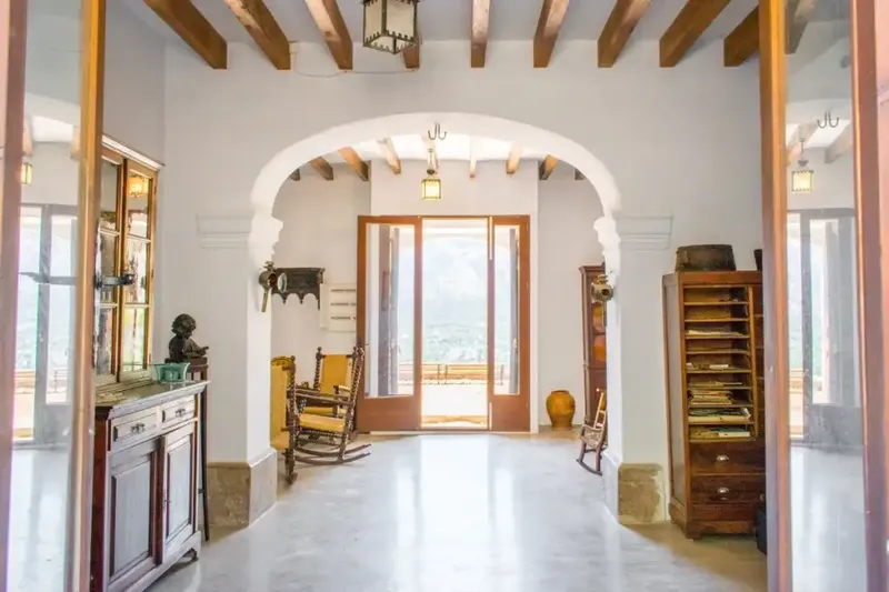This is one of the few opportunities to buy an impressive and traditional finca and a piece of Mallorcan history to go with it. — photo 6