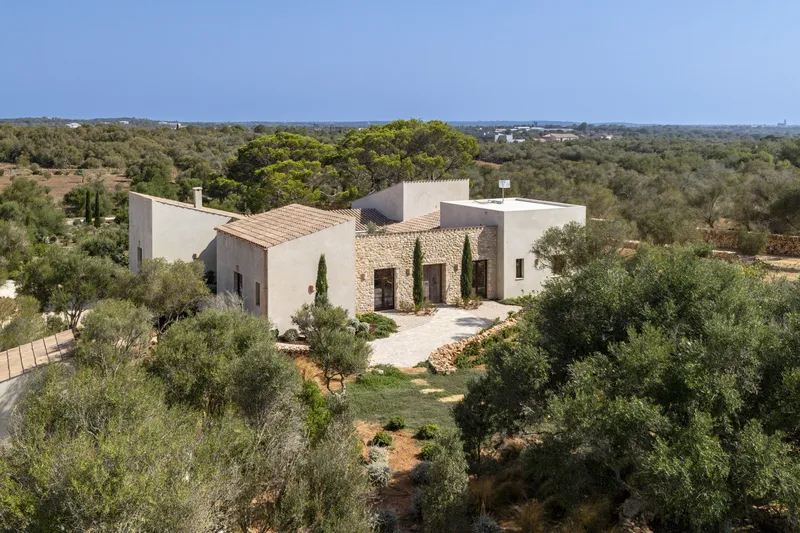 Single-storey new build finca with natural stone facade near Ses Salines — photo 3