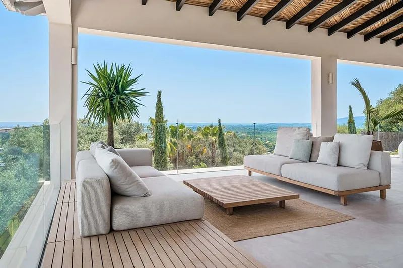 Modern Luxury Retreat with Panoramic Views Over the Bay of Palma and the Tramuntana Mountains — photo 5