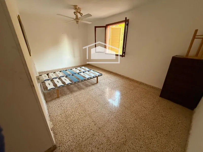 Large 3-bedroom apartment to renovate in Sa Ràpita — photo 6