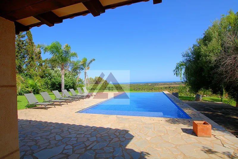 Country house for sale in Manacor — photo 1